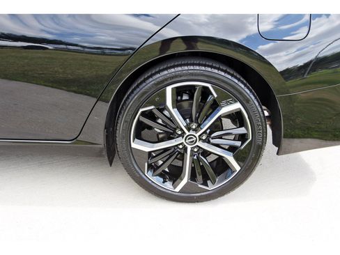 Certified 2025 Nissan Altima 2.5 SR FWD image 31
