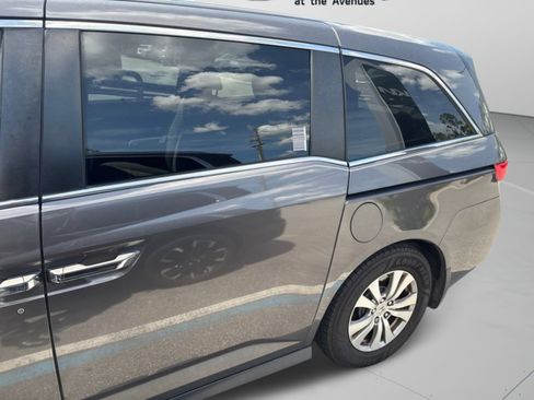 Used 2017 Honda Odyssey EX image 17