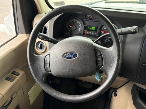 Used 2014 Ford E-450 and Econoline 450 Super Duty w/ Motorhome Prep Package RWD image 26