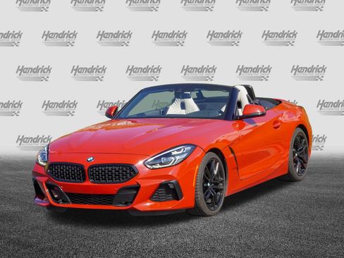 Used 2019 BMW Z4 sDrive30i w/ M Sport Package RWD image 5