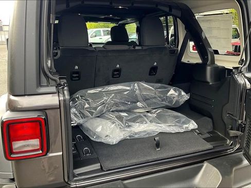 New 2025 Jeep Wrangler Sport S image 19