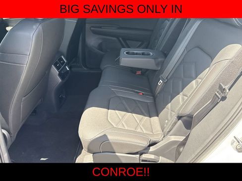 Used 2026 Volkswagen Atlas Cross Sport SE FWD image 24