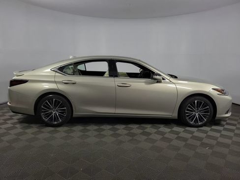 Used 2022 Lexus ES 350 w/ Premium Package FWD image 11