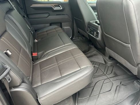 Used 2022 Chevrolet Silverado 1500 High Country w/ High Country Premium Package image 20