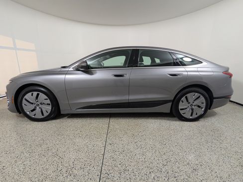 Certified 2025 Audi A6 e-tron Premium w/ Ultra Package AWD/4WD image 3