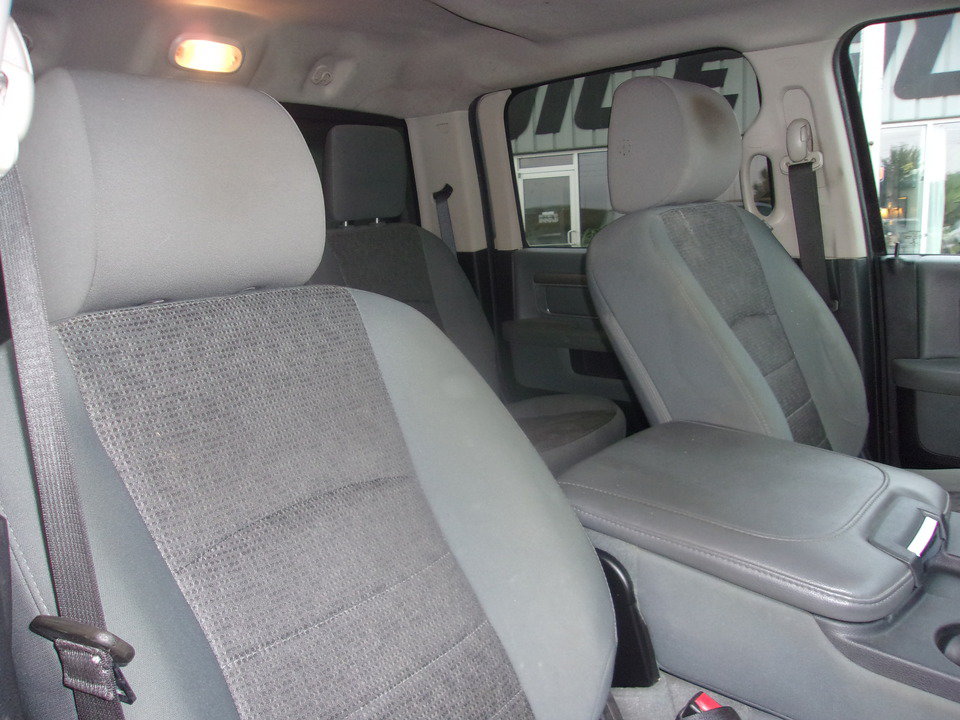 Used 2015 RAM 3500 Big Horn AWD/4WD image 13