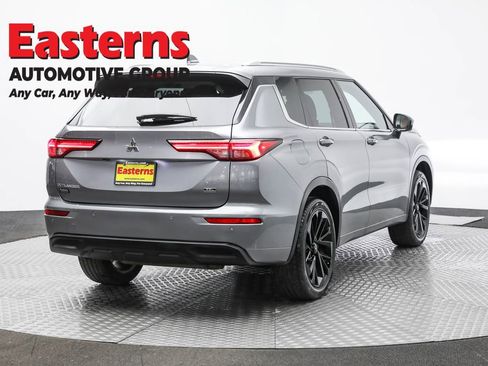 Used 2022 Mitsubishi Outlander SEL image 5