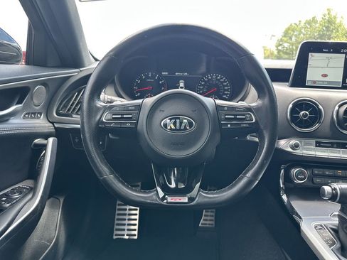 Used 2021 Kia Stinger GT1 image 24