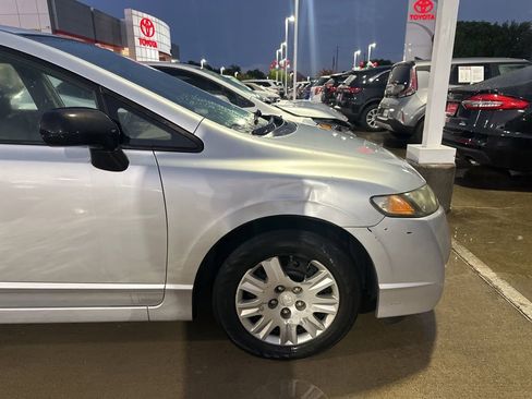 Used 2010 Honda Civic DX-VP image 7