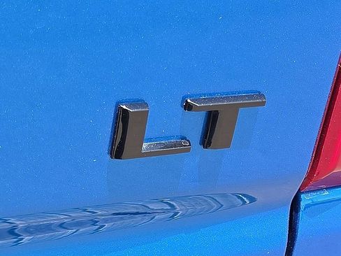 Used 2023 Chevrolet Silverado 1500 LT w/ Protection Package RWD image 7