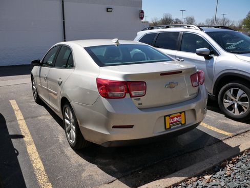 Used 2015 Chevrolet Malibu LT image 4