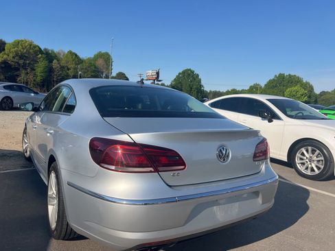 Used 2013 Volkswagen CC Sport image 14