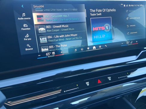 Used 2026 BMW 530i w/ Premium Package RWD image 21