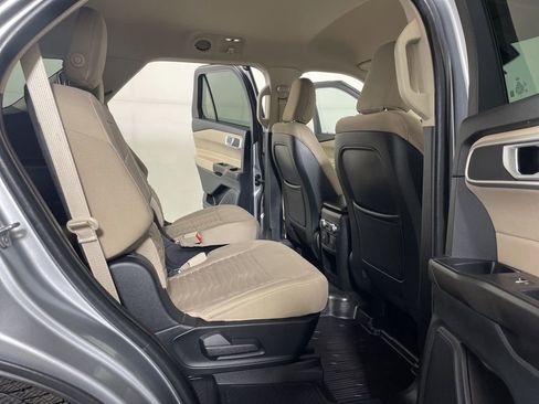 Used 2020 Ford Explorer XLT w/ Comfort Package AWD/4WD image 23