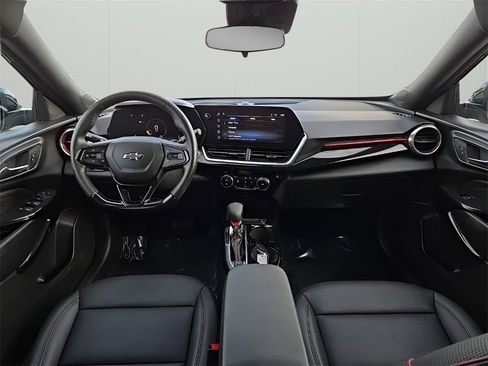 Used 2024 Chevrolet Trax RS w/ Driver Confidence Package image 22