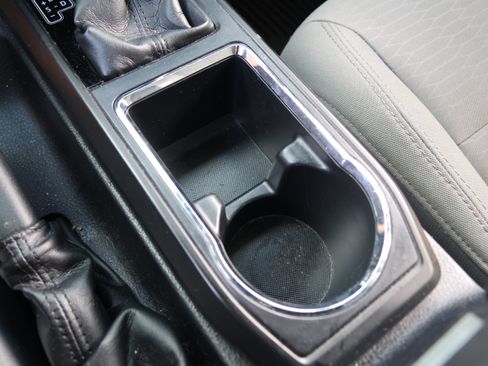 Used 2019 Toyota Tacoma SR w/ SR Convenience Package RWD image 30