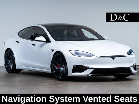 Used 2026 Tesla Model S Plaid AWD/4WD image 1