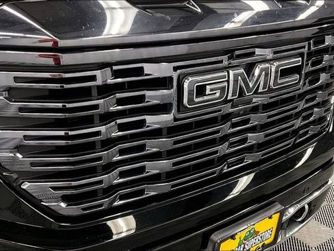Used 2024 GMC Sierra 1500 Denali Ultimate AWD/4WD image 35