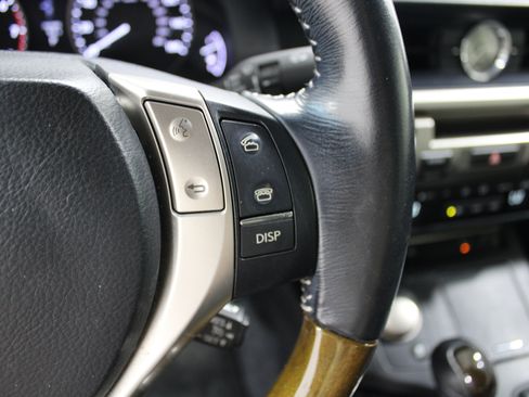 Used 2015 Lexus ES 350 w/ Luxury Package FWD image 11
