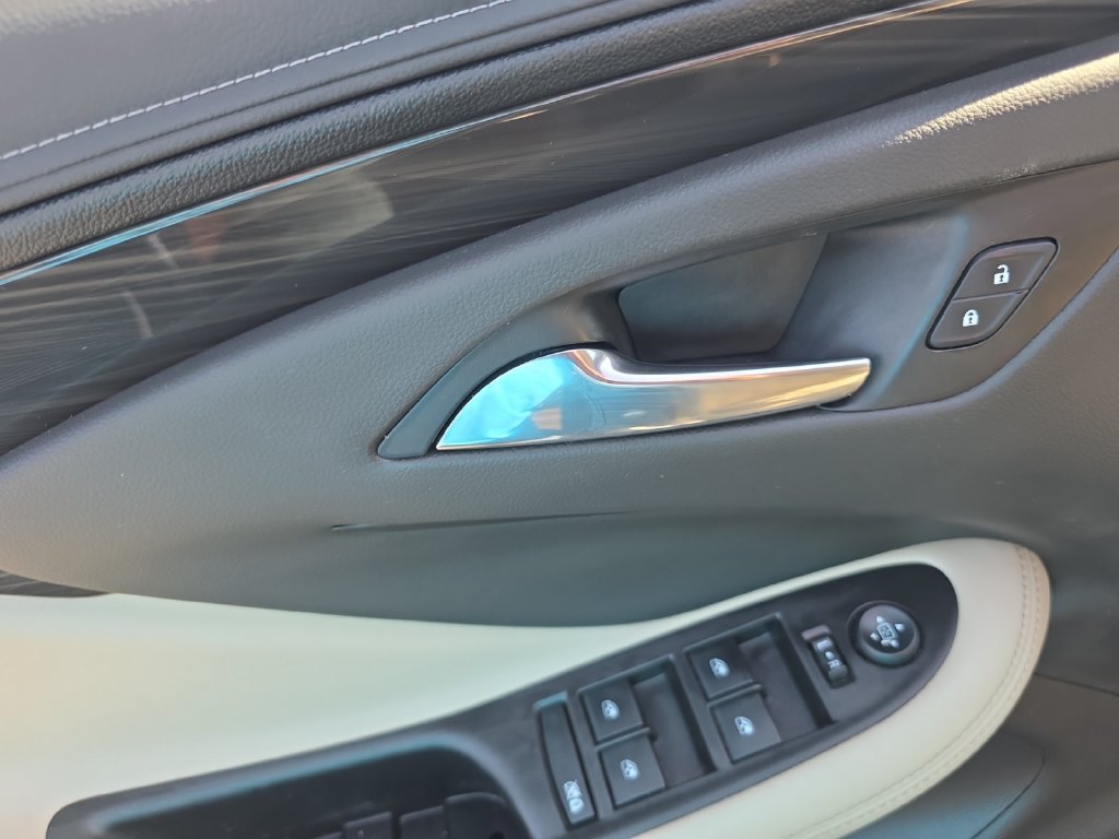 Used 2019 Buick Envision Preferred FWD image 14