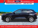 Used 2021 Ford Escape SE image 2