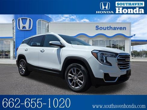 Used 2024 GMC Terrain SLT AWD/4WD image 1