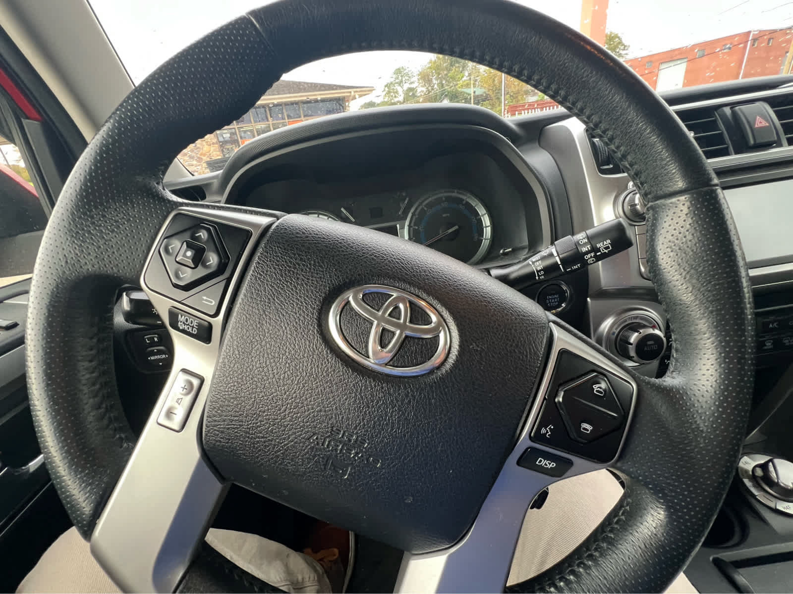Used 2015 Toyota 4Runner Limited AWD/4WD image 21