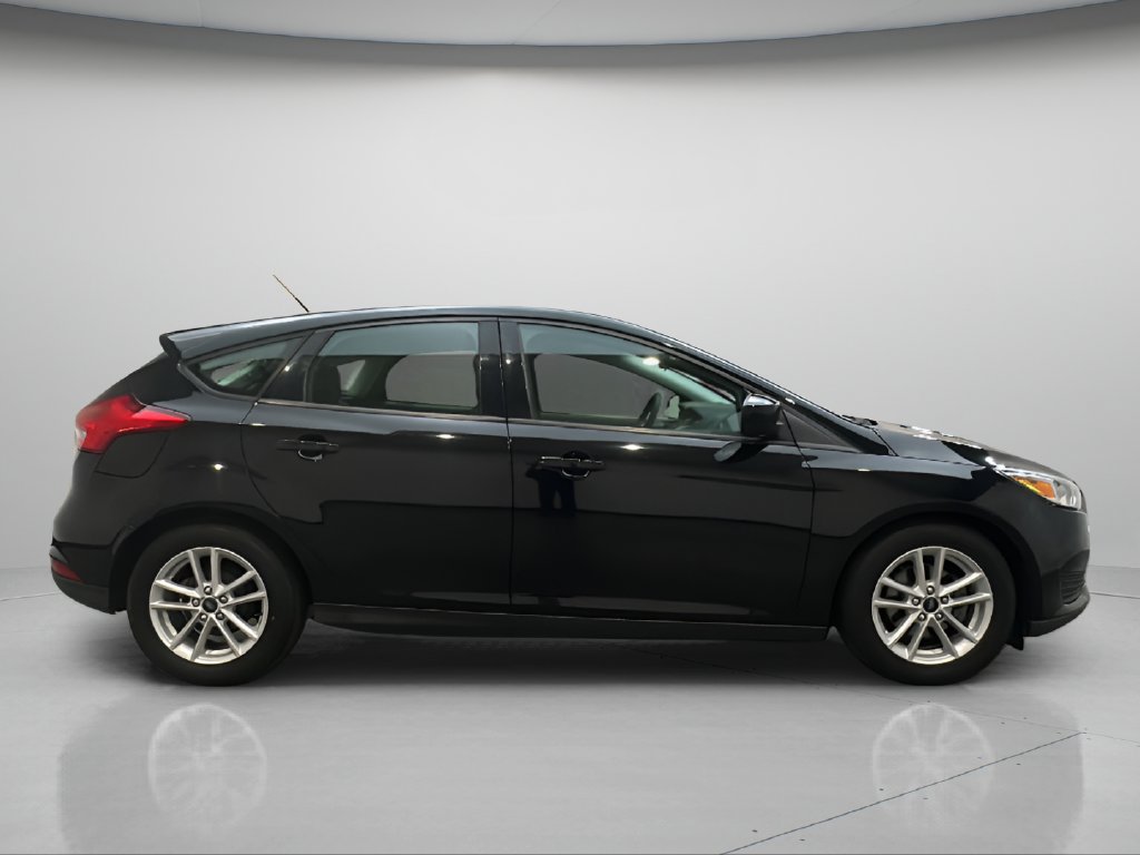 Used 2018 Ford Focus SE FWD image 8