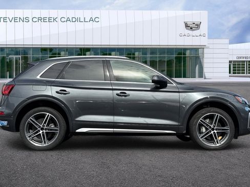 Used 2021 Audi Q5 e Prestige w/ Prestige Package image 2