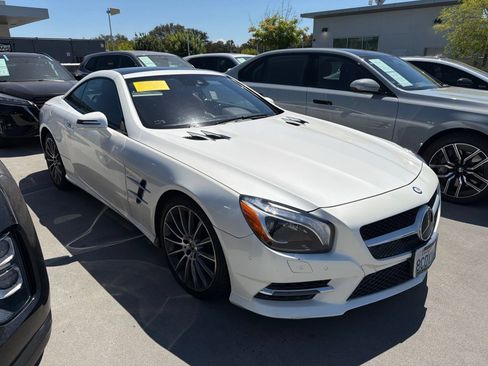 Used 2016 Mercedes-Benz SL 550 image 2