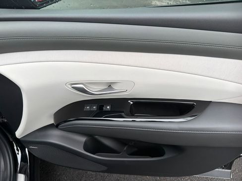 New 2026 Hyundai Tucson Limited FWD image 16