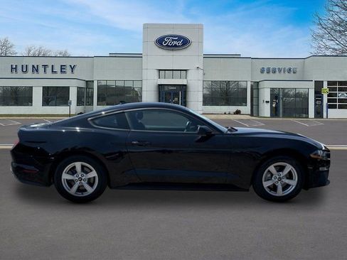 Used 2020 Ford Mustang Coupe RWD image 4