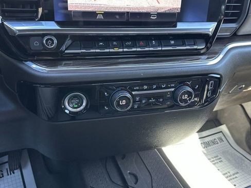 Used 2023 Chevrolet Silverado 1500 LT image 25