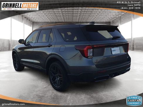 Used 2025 Ford Explorer ST-Line w/ ST-Line Street Pack image 7