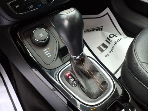 Used 2018 Jeep Compass Limited w/ Navigation Group image 10