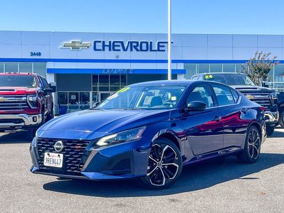 Used 2023 Nissan Altima 2.5 SR