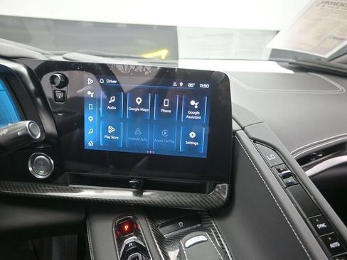 Used 2025 Chevrolet Corvette Z06 RWD image 14