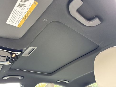 New 2025 Mercedes-Benz C 300 4MATIC Sedan image 6