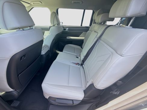 New 2026 Hyundai Santa Fe SEL FWD image 17
