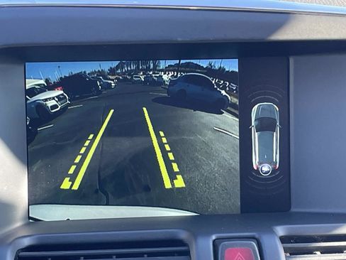 Used 2017 Volvo XC60 T5 Dynamic w/ Preferred Option Package image 26