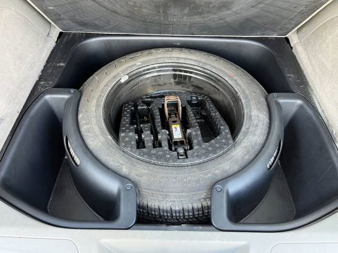 Used 2012 Jeep Grand Cherokee Laredo image 14