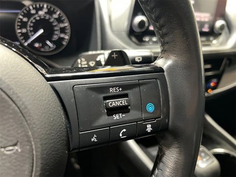 Used 2021 Nissan Rogue SV image 26