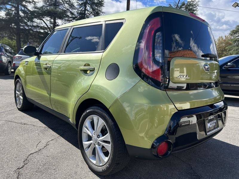 Used 2016 Kia Soul + w/ Audio Package FWD image 5