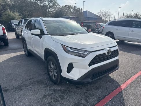 Used 2024 Toyota RAV4 XLE w/ Convenience Package image 3