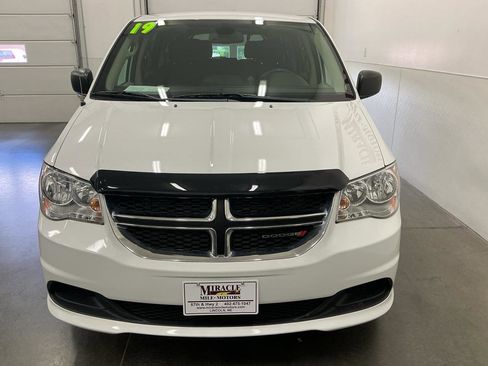 Used 2019 Dodge Grand Caravan SE w/ UConnect Hands-Free Group FWD image 8