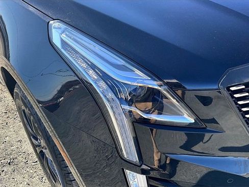 Used 2022 Cadillac XT5 Premium Luxury image 29