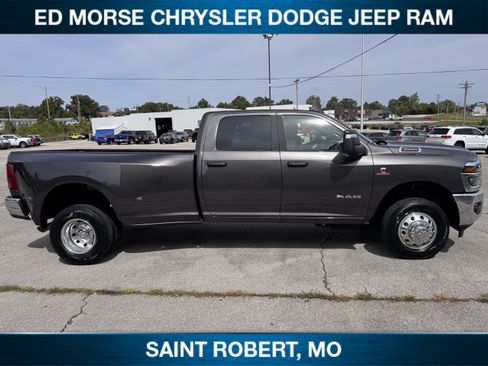 New 2026 RAM 3500 Big Horn AWD/4WD image 7
