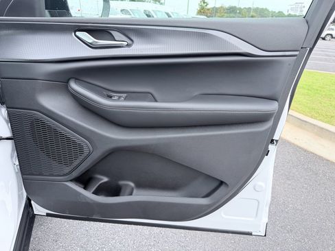 New 2026 Jeep Grand Cherokee Laredo RWD image 27