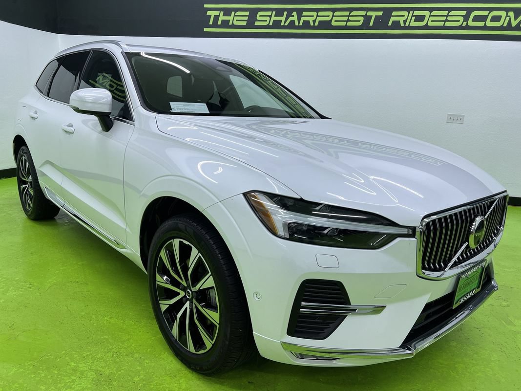 Used 2023 Volvo XC60 B5 Plus FWD image 2
