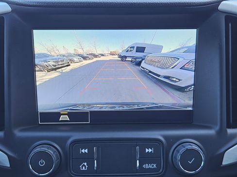 Used 2022 GMC Terrain SLE w/ Driver Convenience Package image 17